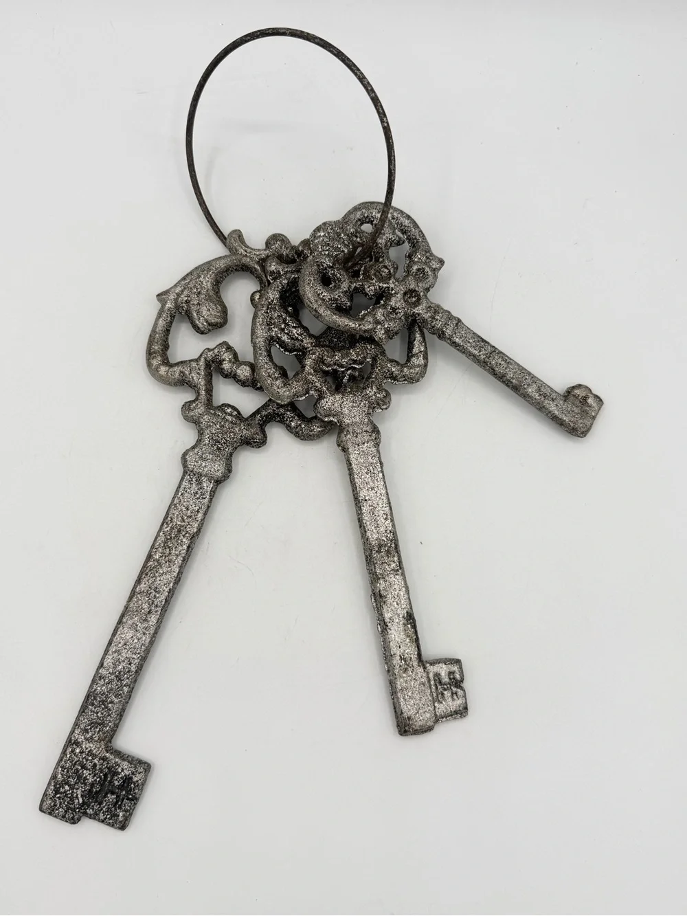 Set of 3 Decorative Skeleton Keys Cast Iron Wall Decor Rustic Farmhouse